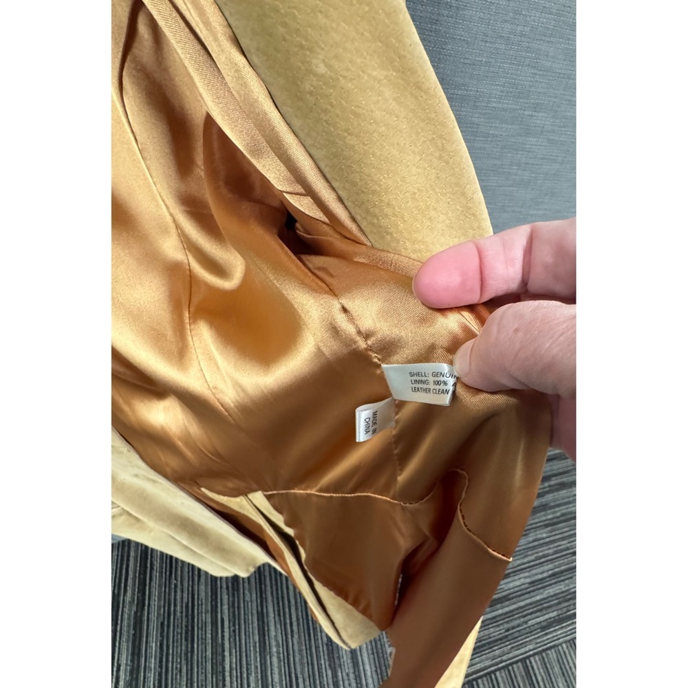 Scully Womens Tan Suede Leather Western Coat Arrow Applique Crest Button Size 12 - Picture 7 of 15